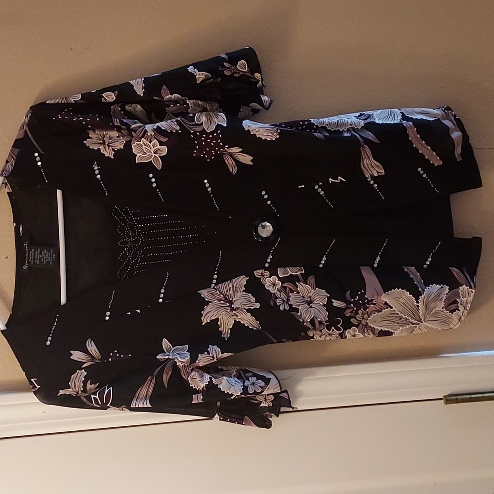 Size Large Appointments brand shirt black with flowers